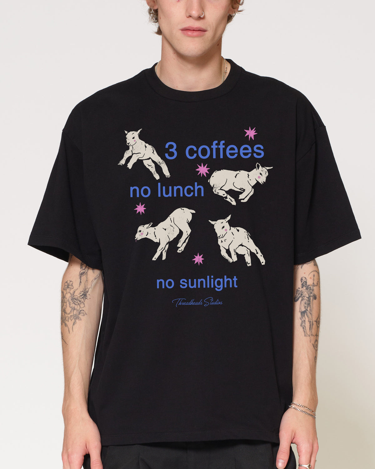3 coffees Black Oversized Tee
