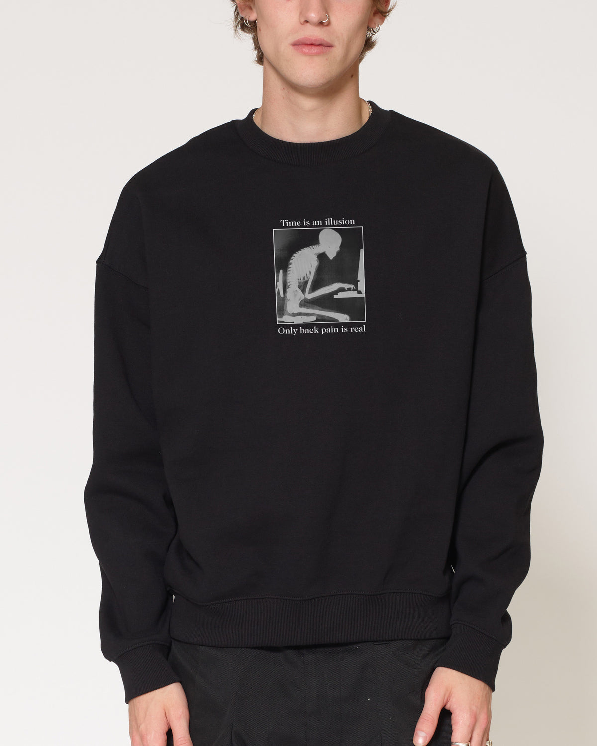 Time is an illusion Black Sweatshirt