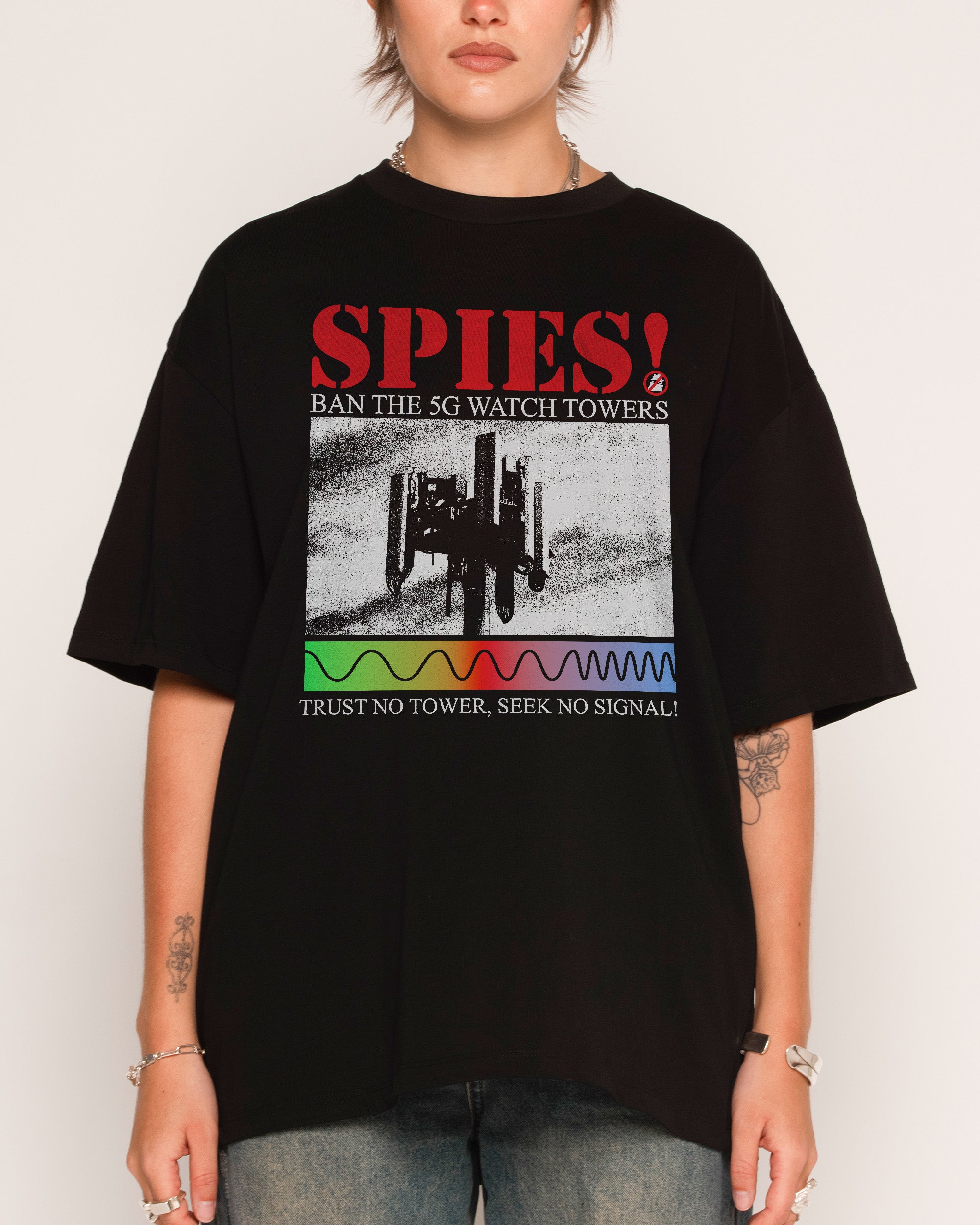 Seek No Signal Black Oversized Tee