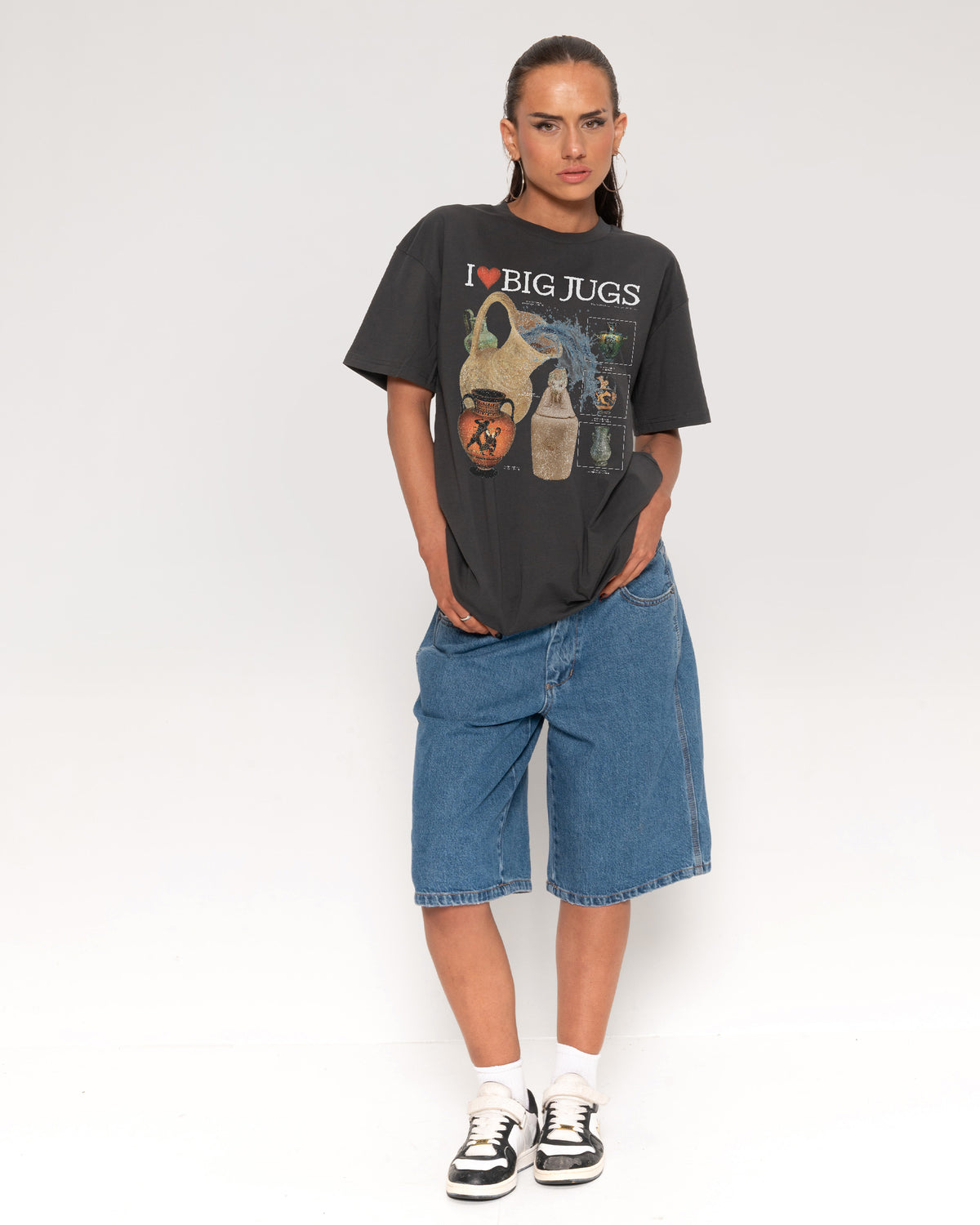 I Love Big Jugs Charcoal T-Shirt