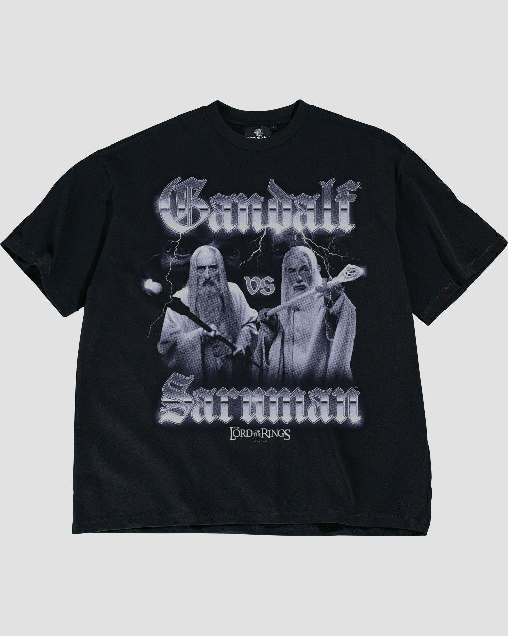 Showdown Oversized Tee | Official Lord of the Rings Merchandise ...