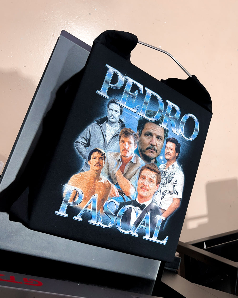Pedro Pascal T-Shirt Australia Online #colour_black